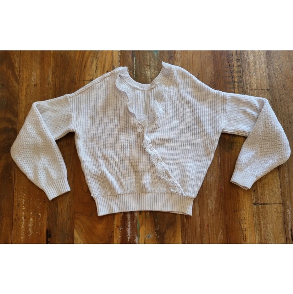 Hollister Womens Small White Long Sleeve V-neck Knit Sweater W/ Lace Detail b1